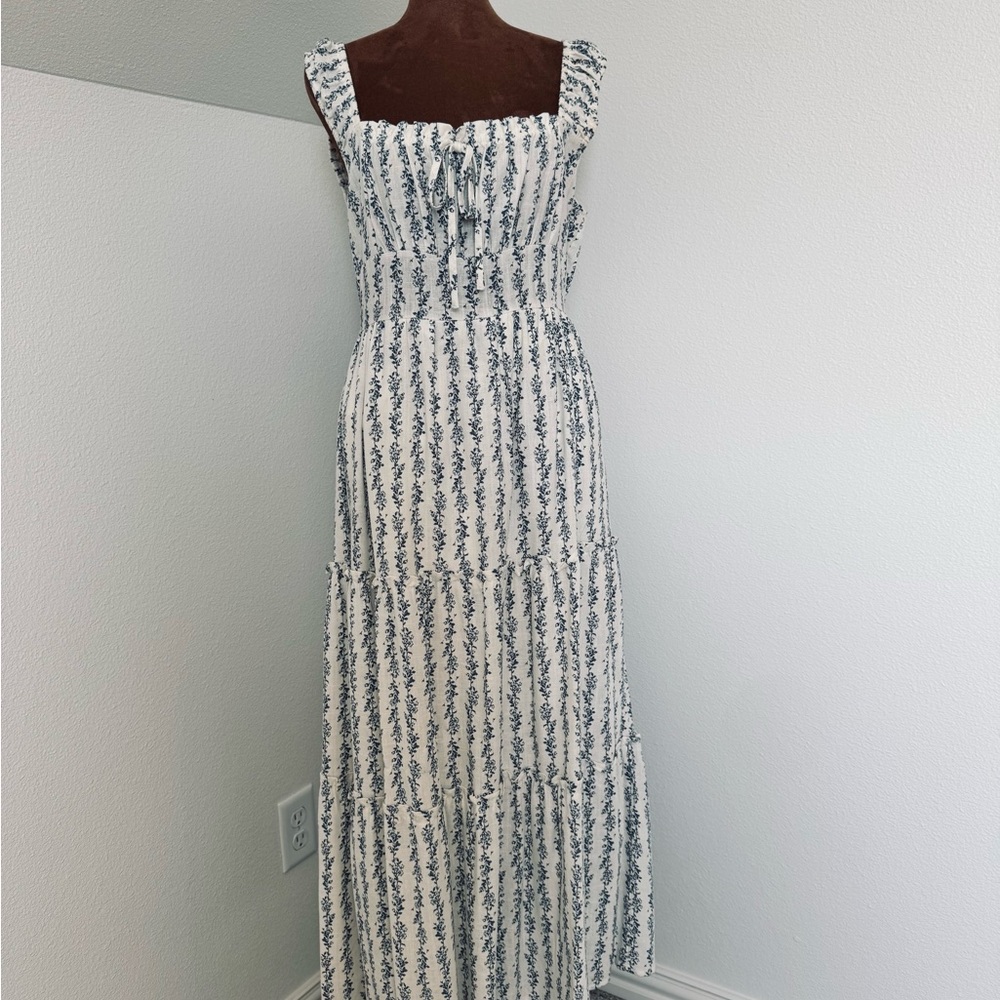 Chic White and Blue Patterned Maxi Dress